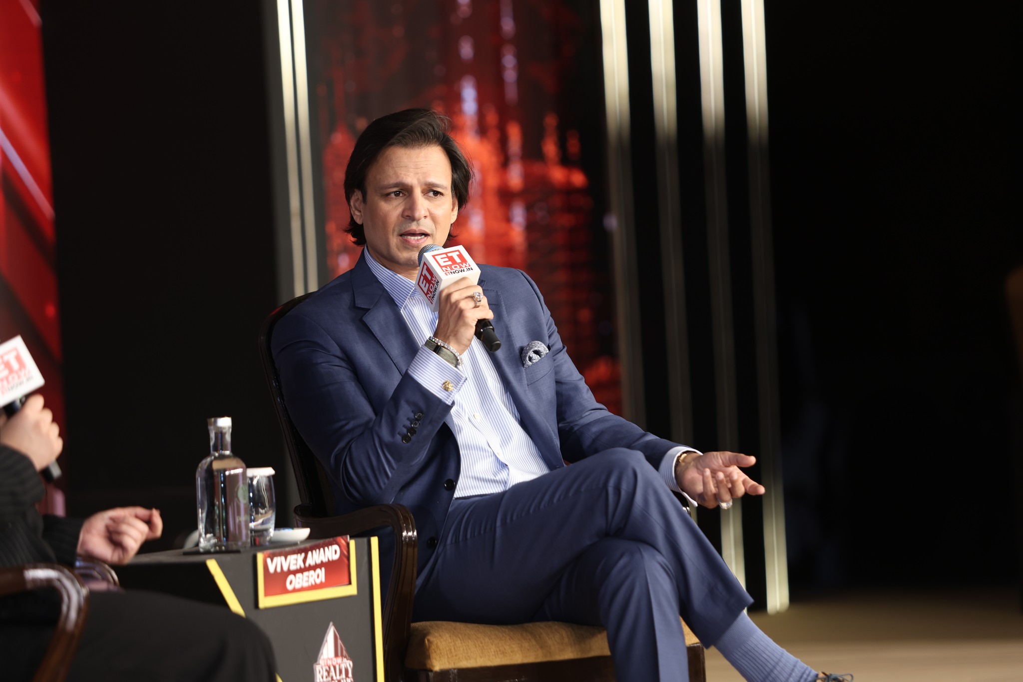 विवेक ओबेरॉय: दुबई से उनके नए उद्यमों और आगामी प्रोजेक्ट्स पर अपडेट