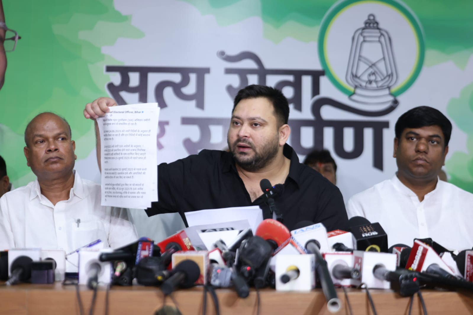 तेजस्वी यादव की नेट वर्थ: बिहार के युवा नेता की संपत्ति का लेखा-जोखा