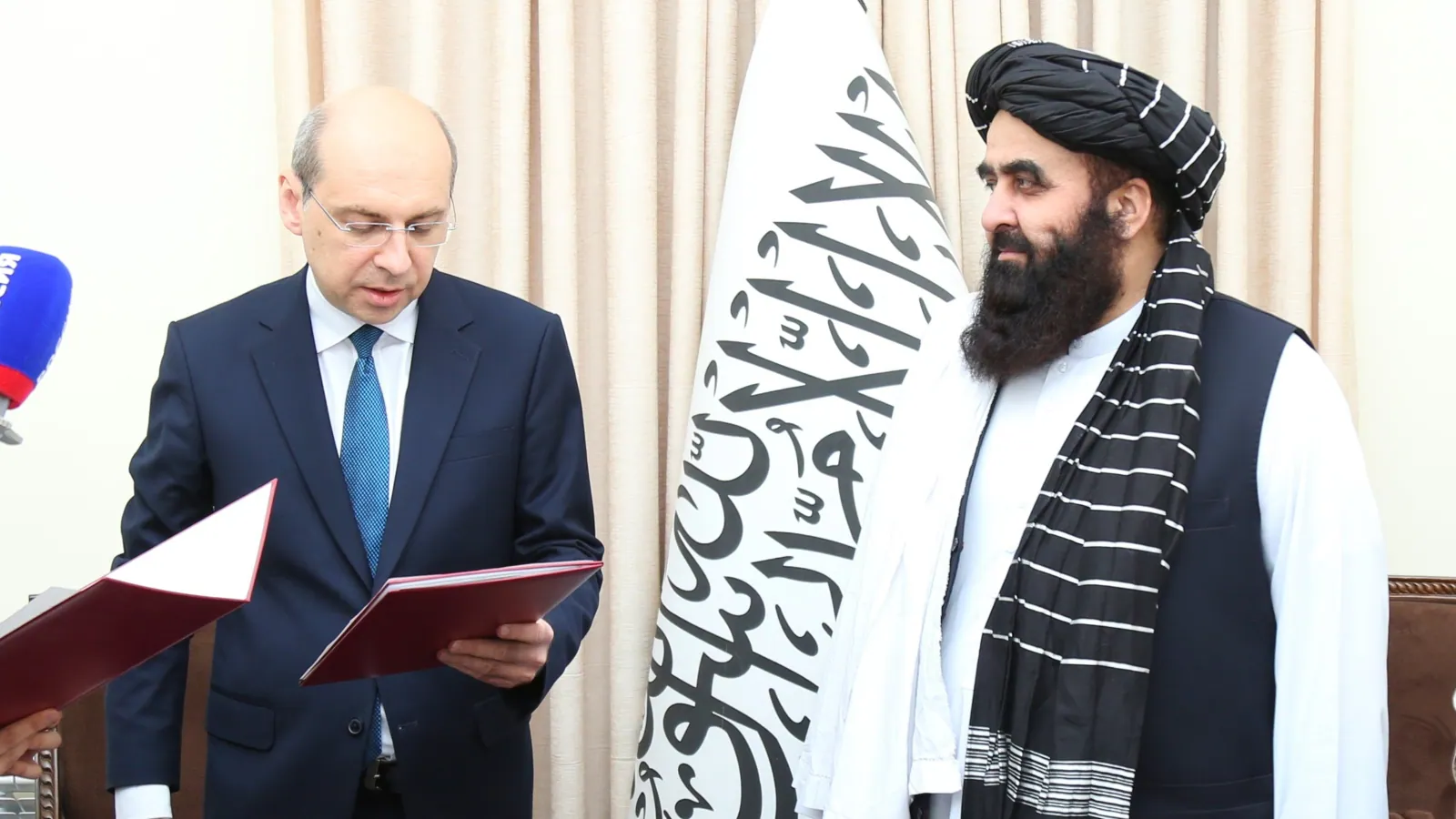 रूस और तालिबान: मान्यता की ओर एक नया भू-राजनीतिक कदम?